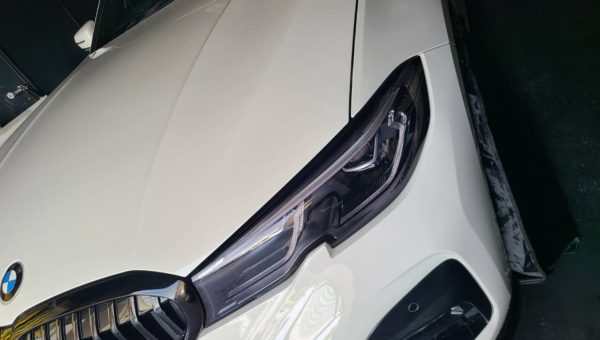BMW 3series touring ヘッドライトスモークプロテクションフィルム施工！
