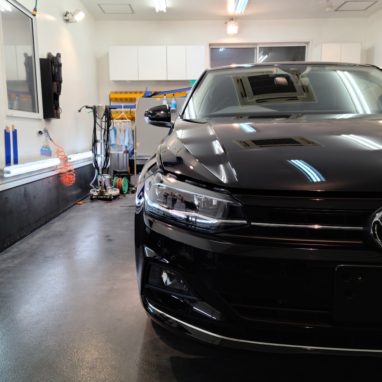 トヨタ ２００系 ハイエース 断熱フィルム Volkswagen ポロ コーティング フィルム ビューティー工房おかだ株式会社