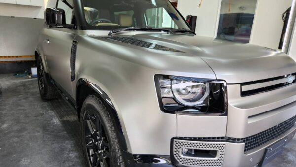 LANDROVER DEFENDER90 プロテクションフィルム施工！！