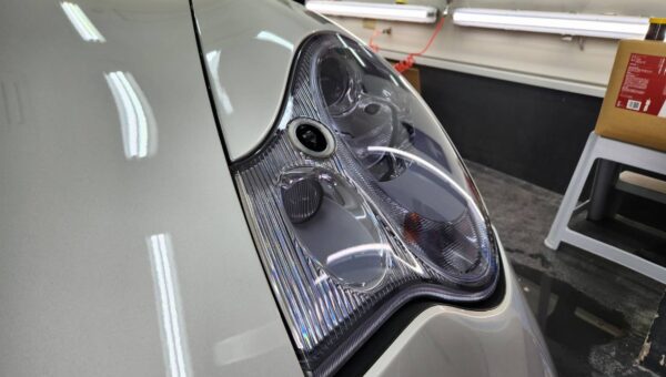 PORSCHE 911 996 ヘッドライトスモークプロテクション施工！！