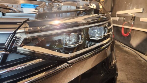 Volkswagen Passat Variant ワンラップコーティング施工！！